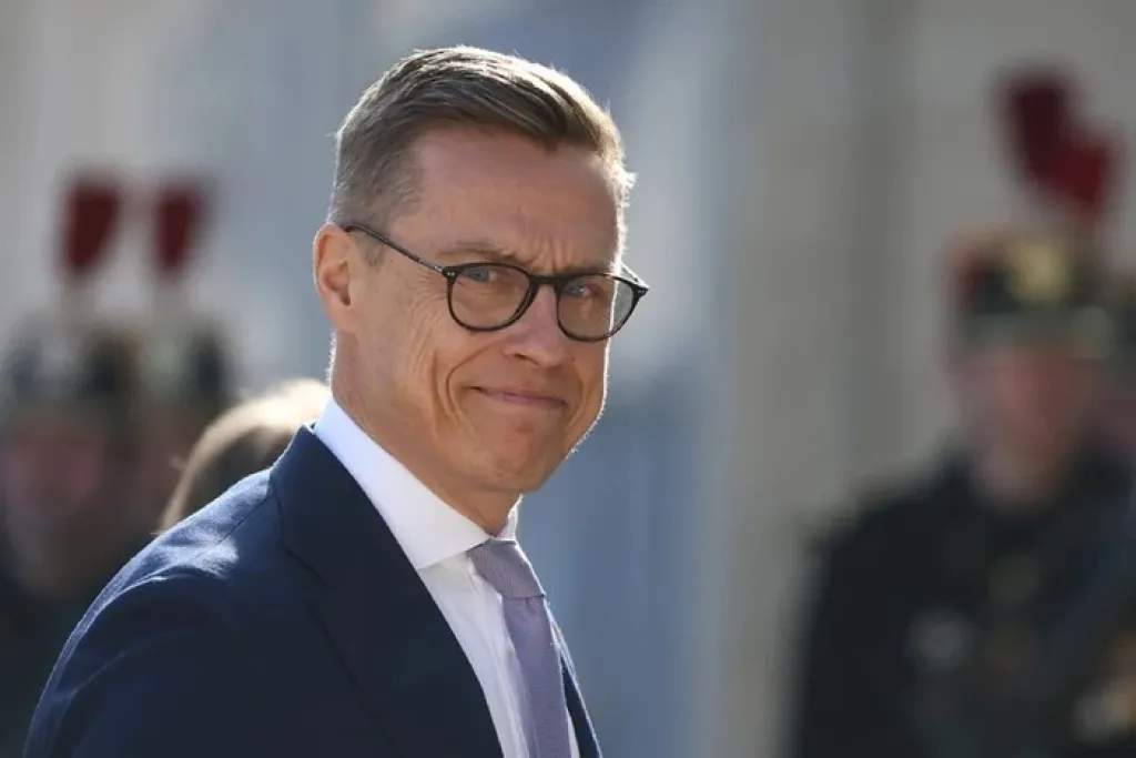 Президент Фінляндії: гарантії безпеки для України діятимуть лише за готовності Європи воювати з Росією