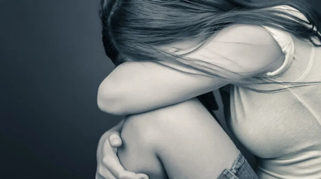 У Львові двоє підлітків побили 18-річну дівчину та зняли бійку на відео