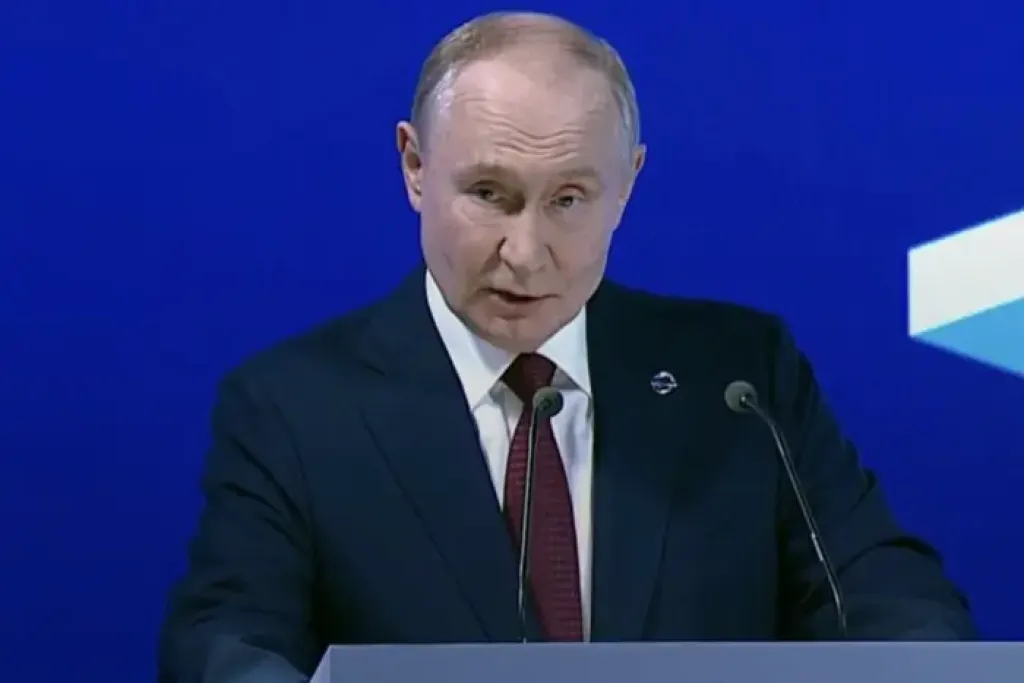 Путін зізнався, що двічі намагався вступити в НАТО і тепер «ненавидить» Альянс
