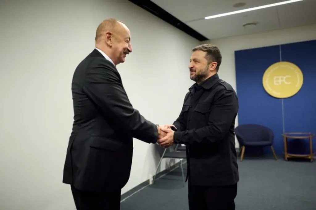 Зеленський та Алієв обговорили оборонне партнерство між Україною та Азербайджаном