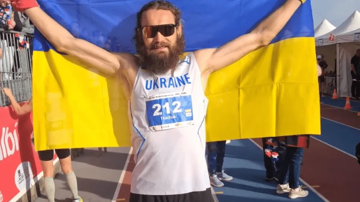 Українець Андрій Ткачук став чемпіоном світу з добового бігу у Франції