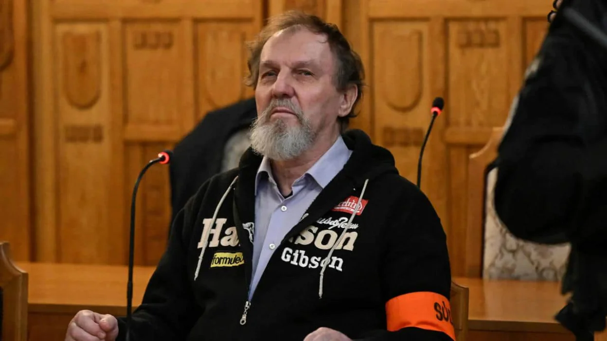 Словацький суд виніс вирок письменнику, який стріляв у прем’єра Роберта Фіцо