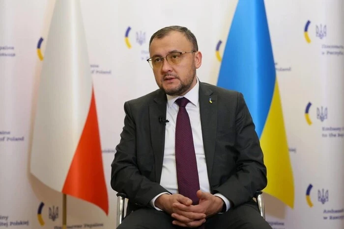 Посол України різко відреагував на провокаційні банери фанатів «Легії» під час матчу з «Шахтарем»