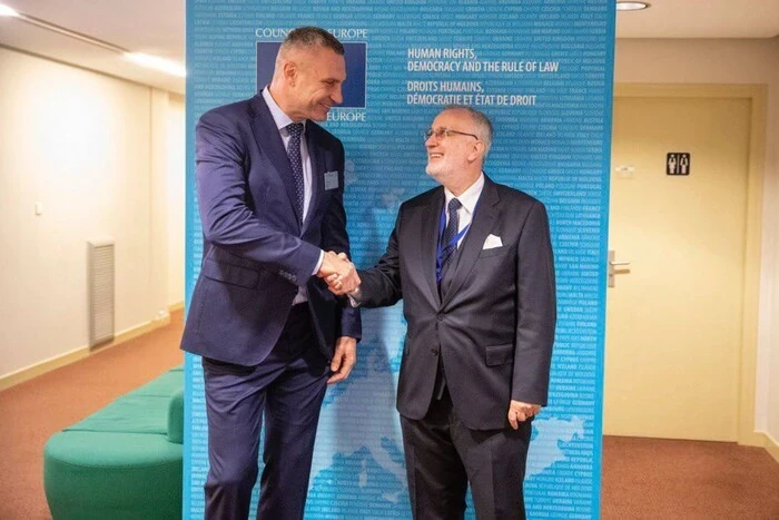 Кличко закликав Раду Європи направити моніторингову місію через тиск на місцеву владу