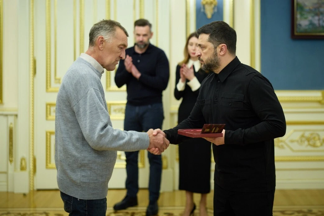 Зеленський нагородив енергетиків за мужність і відданість Україні