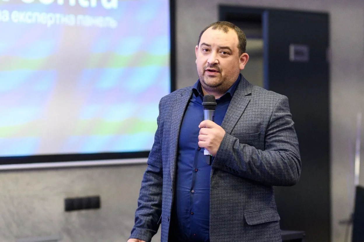 Сім депутатів, які тримають монобільшість на плаву: хто рятує «Слугу народу» від розпаду