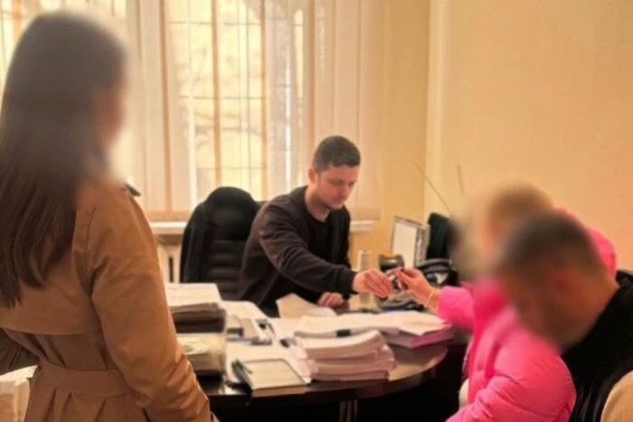 У Києві бухгалтерку підозрюють у привласненні 8,5 млн грн і купівлі квартири за кошти компанії