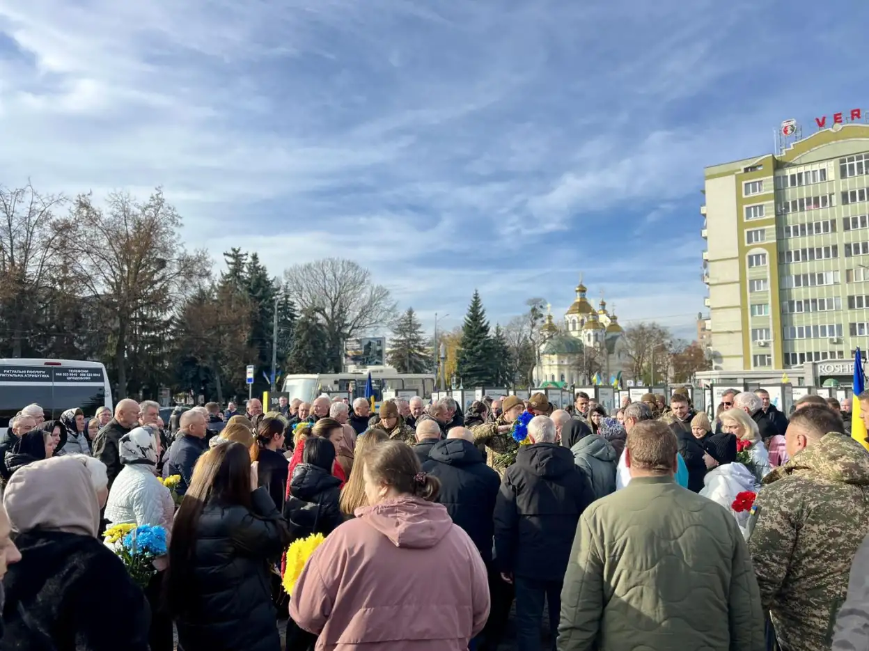 Повернувся з фронту на щиті: на Рівненщині вшанували полеглого воїна Ігоря Якимчука