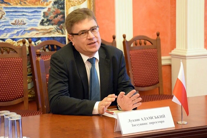 Польський історик про суперечливе ставлення до українських могил у Польщі