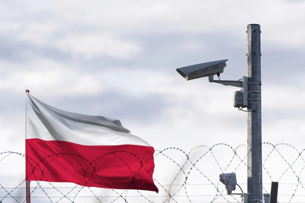 Диверсії на залізниці Польщі: двоє громадян України втекли до Білорусі після атаки