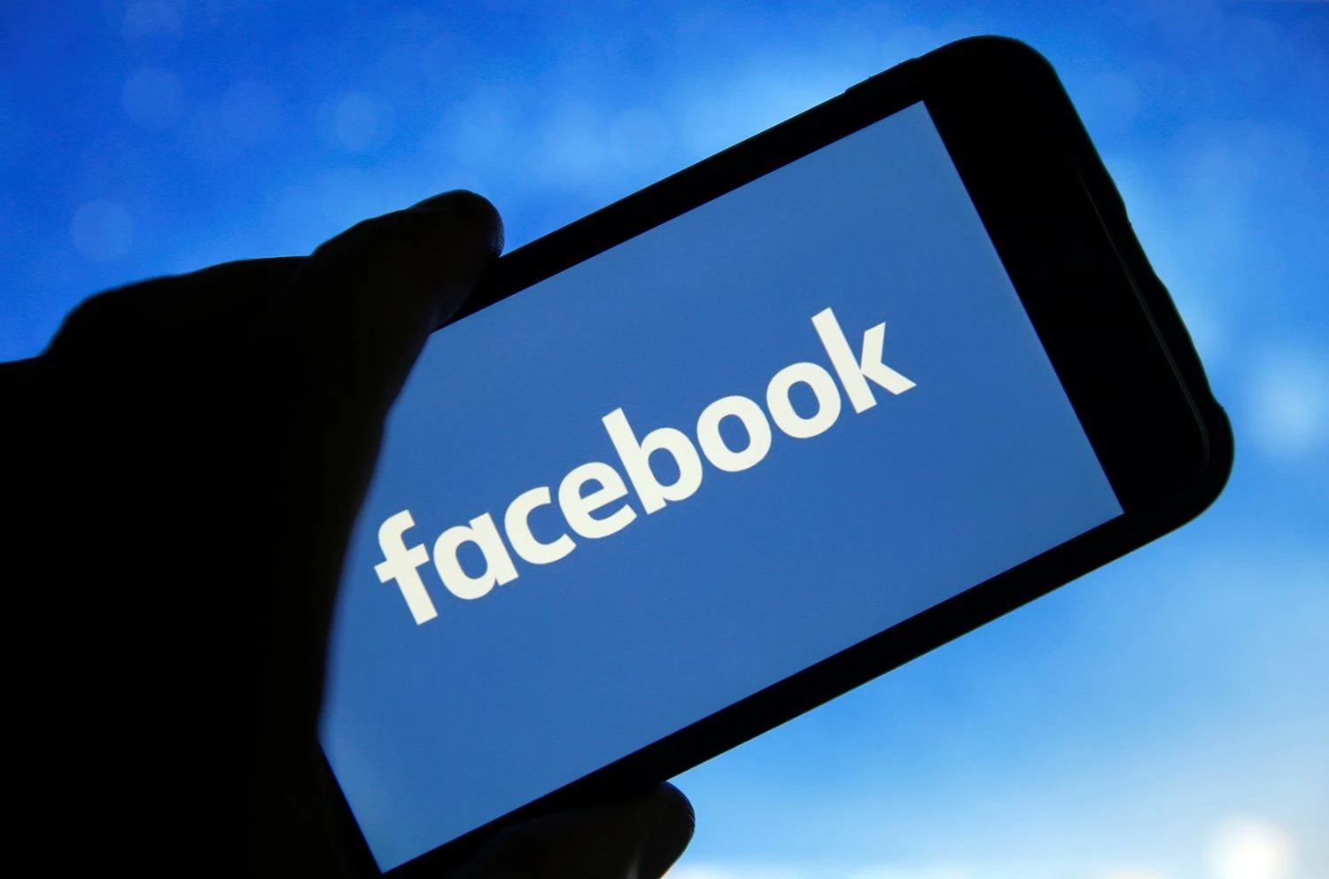 Meta запустила мобільний захист Reels для авторів у Facebook