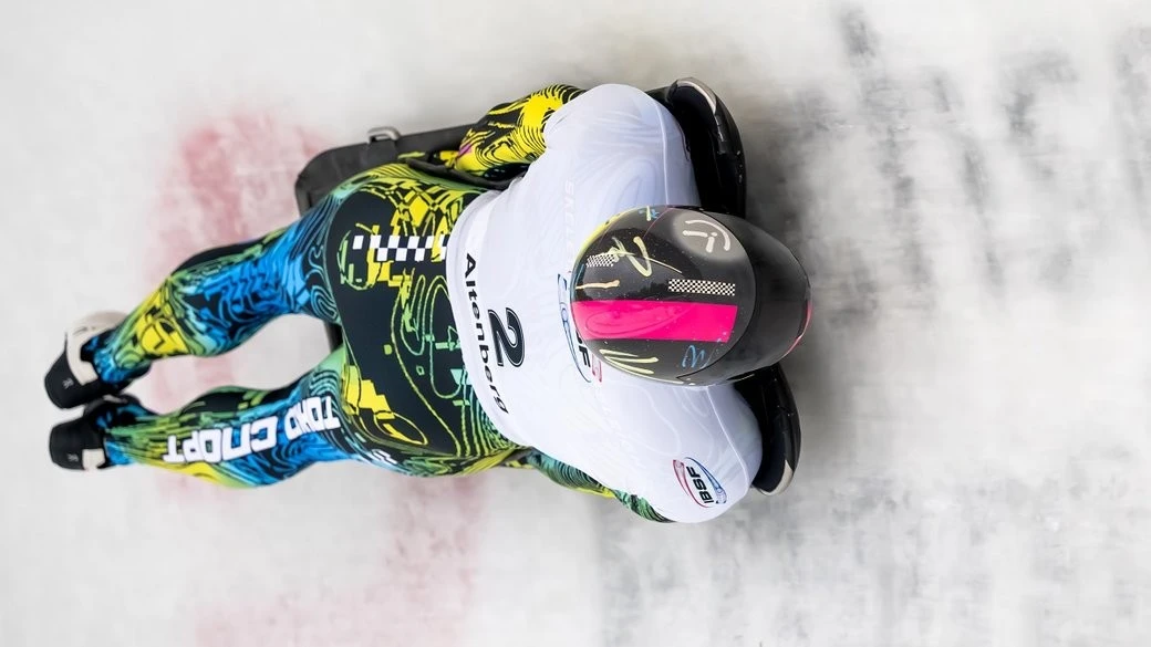 Українські скелетоністи розпочали олімпійський сезон у Кортіні з двома проїздами та місцем у топ-11