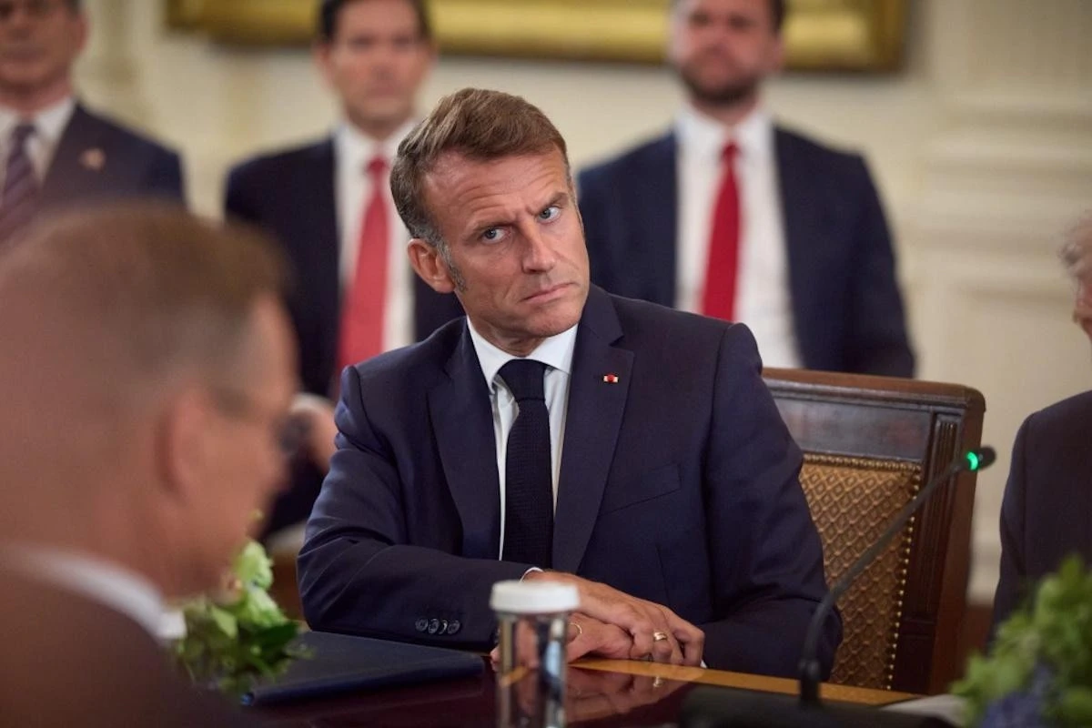 Макрон наполягає на участі Європи в перегляді американського “мирного плану”