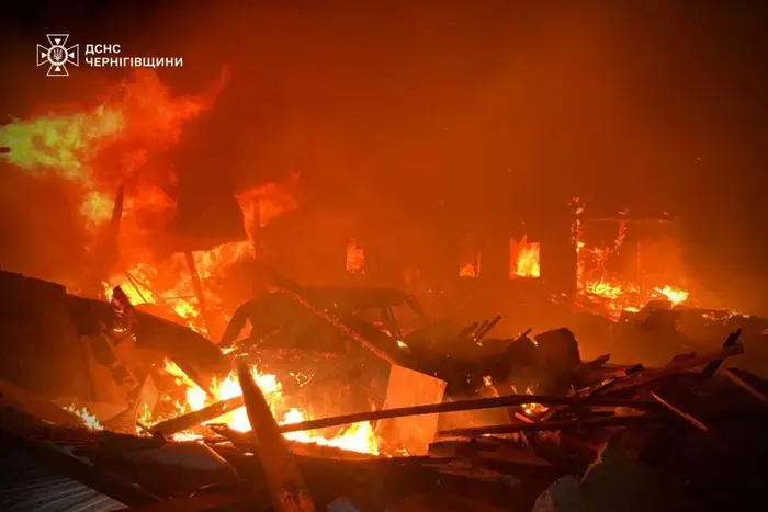 Чернігівщина під вогнем: окупанти завдали ударів по житловому сектору