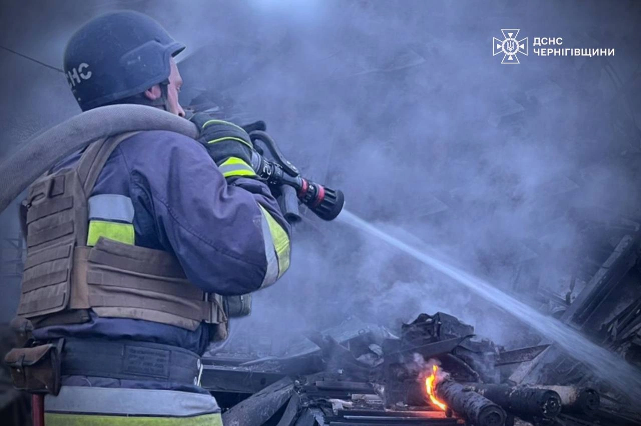Чернігівщина під вогнем: окупанти завдали ударів по житловому сектору