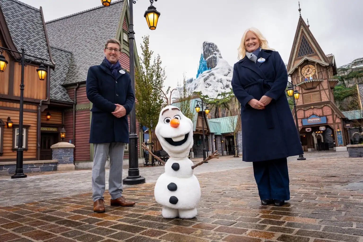 Disney презентувала робота Олафа, який ходить і взаємодіє з відвідувачами