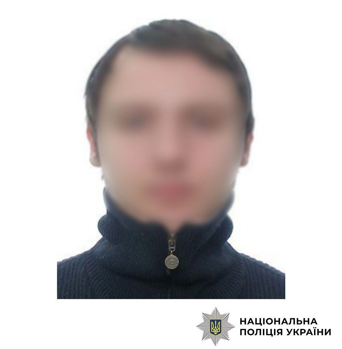 У Києві взяли під варту чоловіка, який нападав на перехожих із ножем