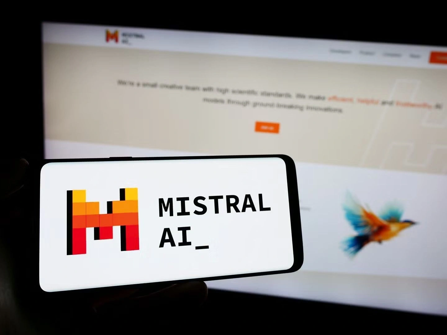 Європейський хід у грі штучного інтелекту: Mistral показала нову лінійку відкритих моделей