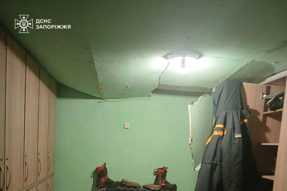Удар дрона по тилу порятунку: на Запоріжжі пошкоджено пожежну частину