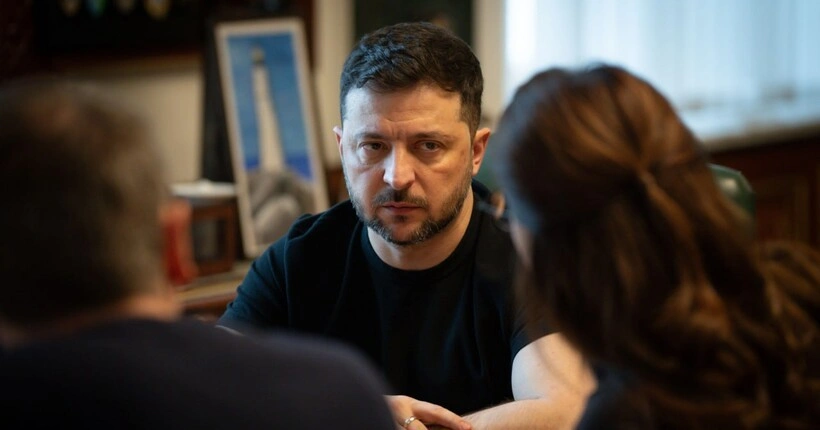 Зеленський доручив підготувати сценарії виборів і заявив, що не тримається за посаду