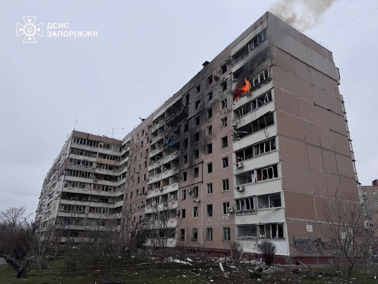 Авіаудар по Запоріжжю: десятки поранених, місто ліквідовує наслідки