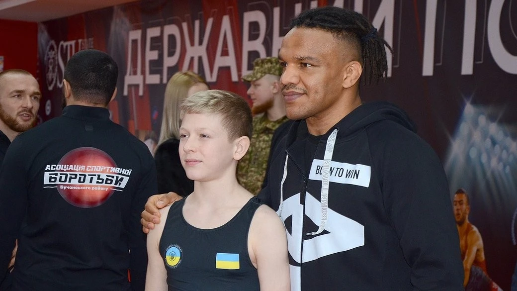 Повернення спорту в Ірпінь: у податковому університеті відкрили залу єдиноборств