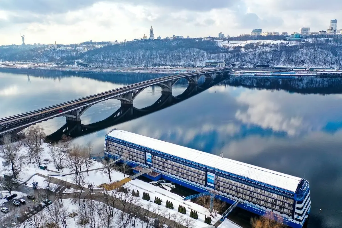Київ готується до новорічної ночі: від клубних вечірок до концертів зірок