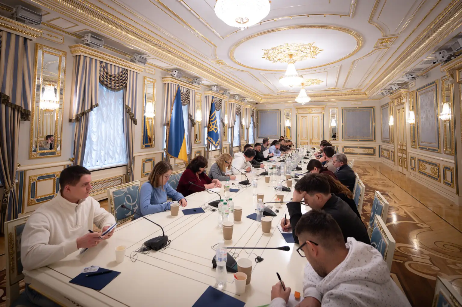 Мир на папері і на землі: Зеленський розклав по пунктах рамку завершення війни