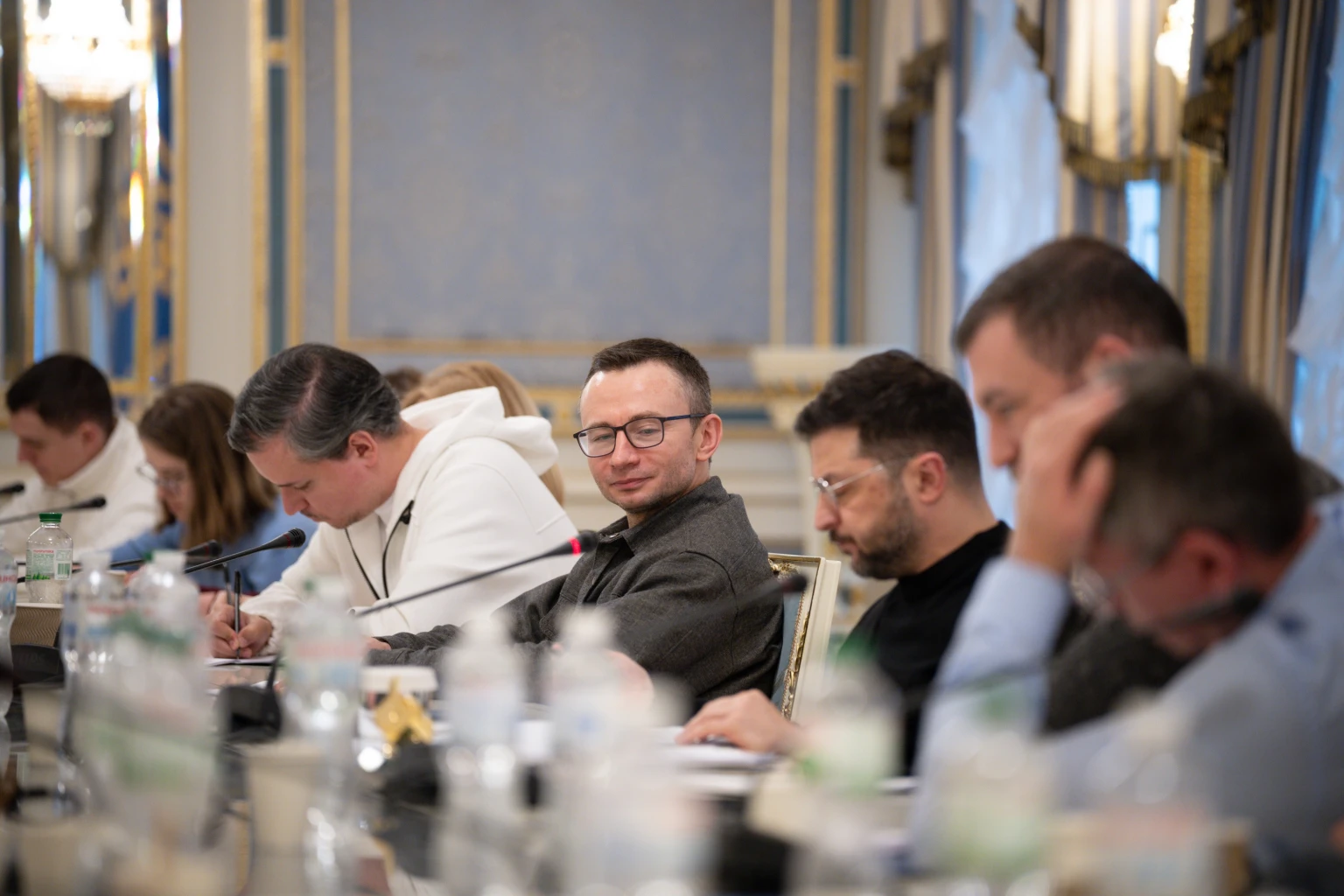 Мир на папері і на землі: Зеленський розклав по пунктах рамку завершення війни