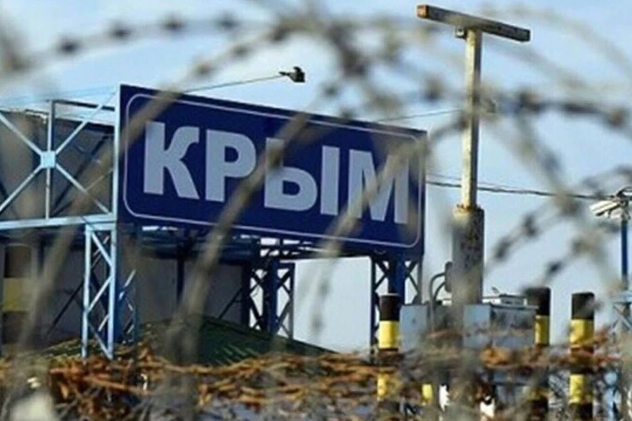 Транспортний колапс у Криму: від скасованих шкільних автобусів до «заморожених» рейсів
