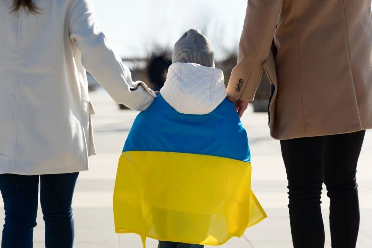 Повернення з депортації: дві тисячі українських дітей знову вдома