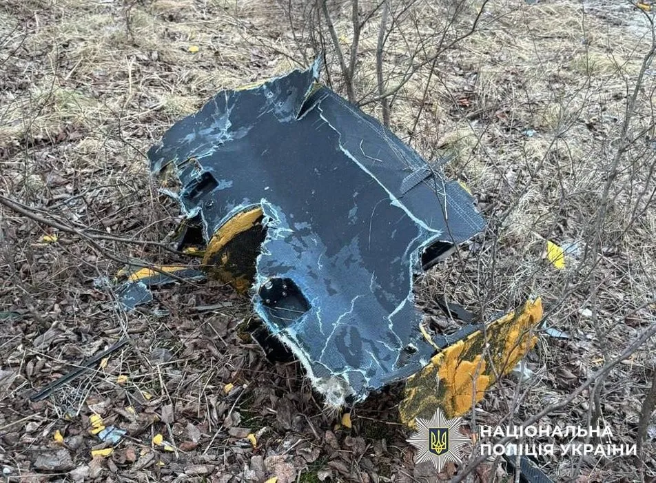 У Дніпровському районі столиці знешкоджуватимуть бойову частину ворожого дрона