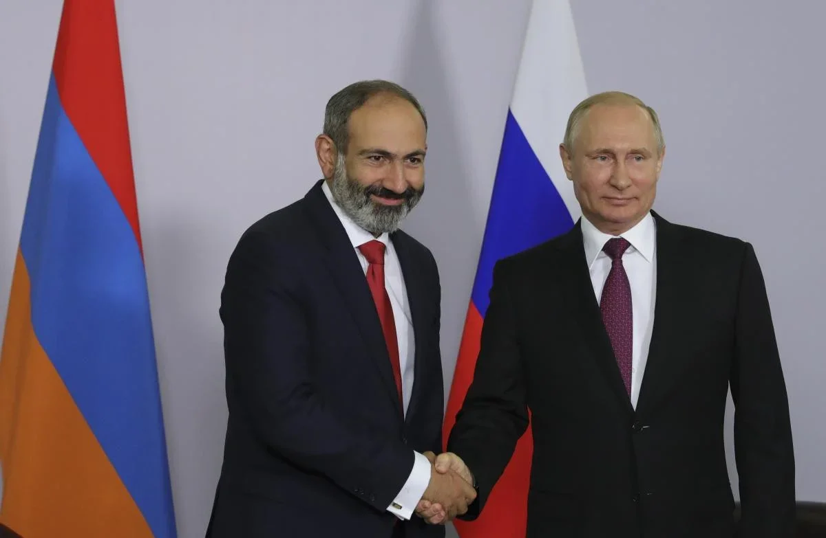 Кремль розробляє план повалення влади у Вірменії через втручання у вибори