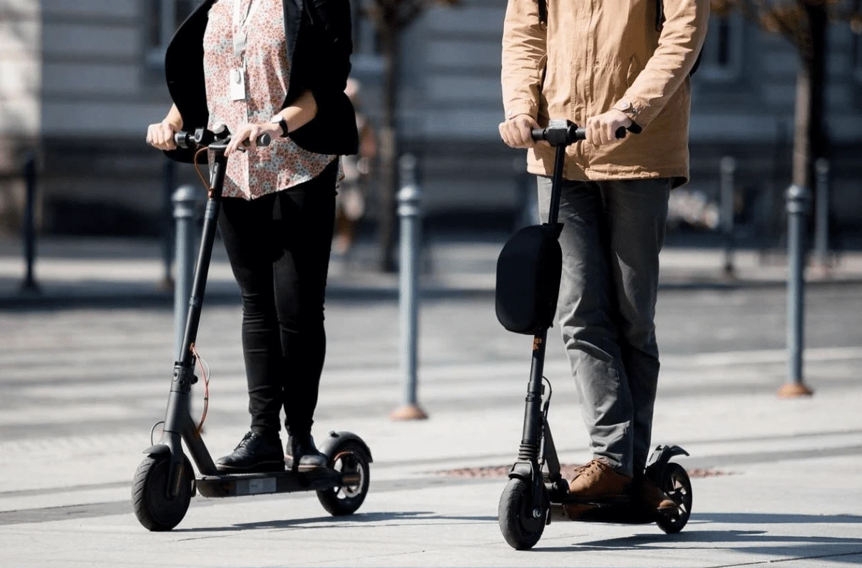 Парламент готує жорсткі санкції для водіїв електросамокатів